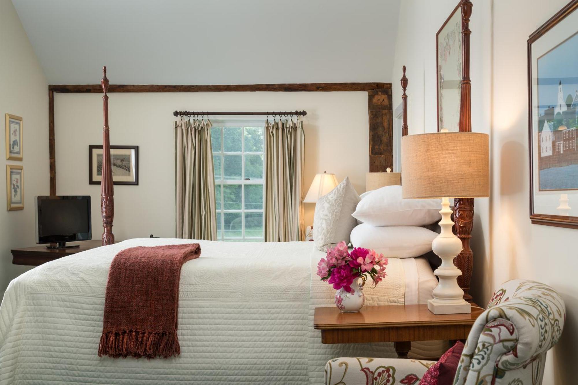 Chesterfield Inn Bilik gambar