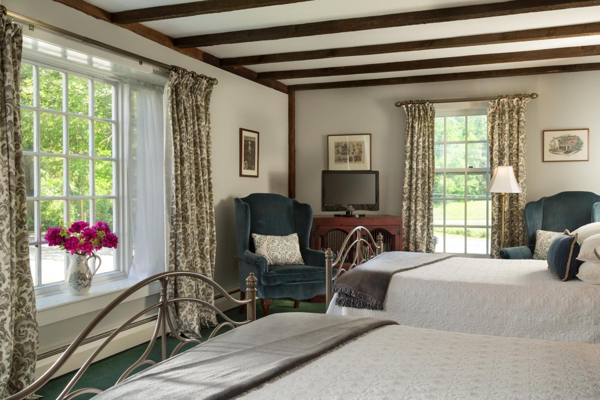 Chesterfield Inn Bilik gambar