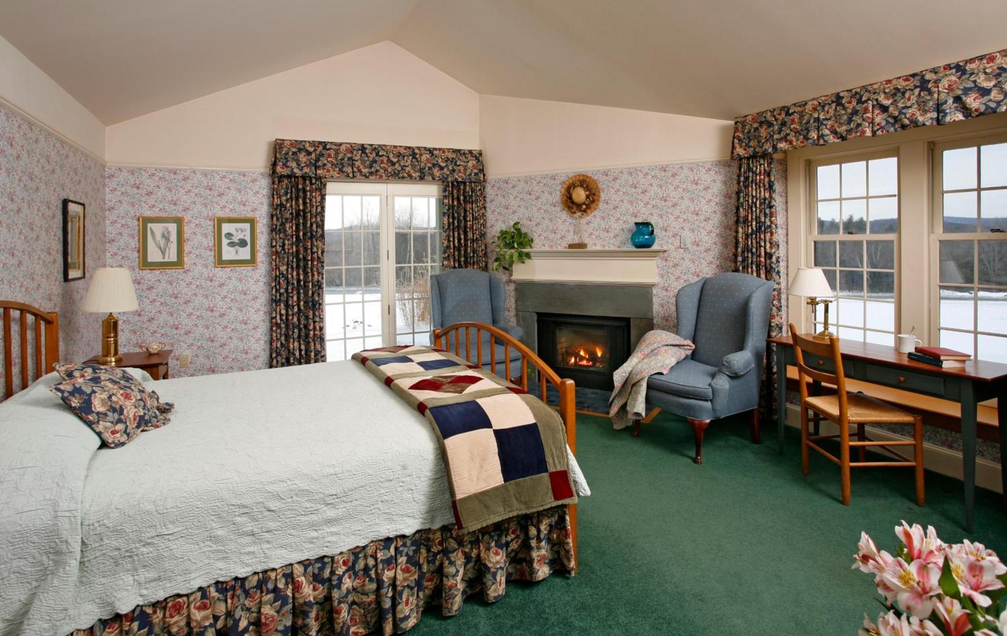 Chesterfield Inn Bilik gambar